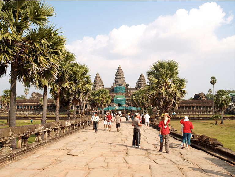 Il pericolo invisibile: perché una gestione trasparente del rischio di fulmini è fondamentale per la sicurezza pubblica – Un campanello d’allarme da Angkor Wat turismo 2